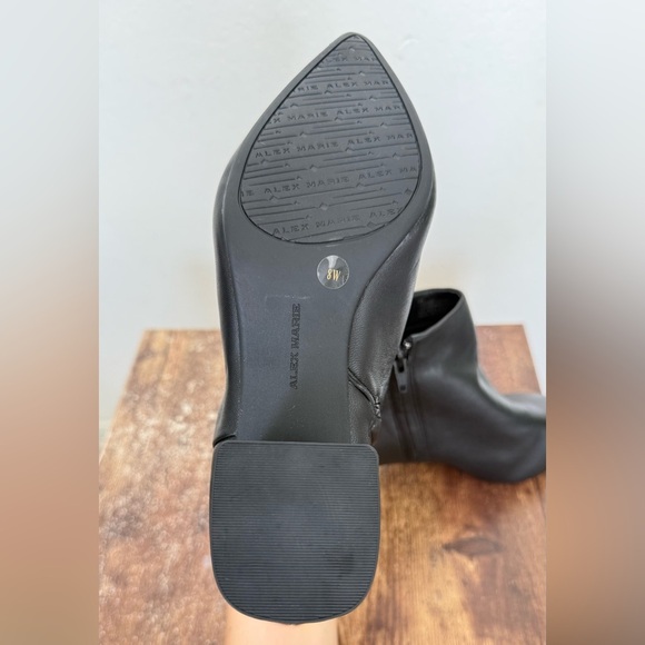 Alex Marie Black Ankle Boots – Sleek
Original Price: 120 → Now Only39! - Picture 4 of 9